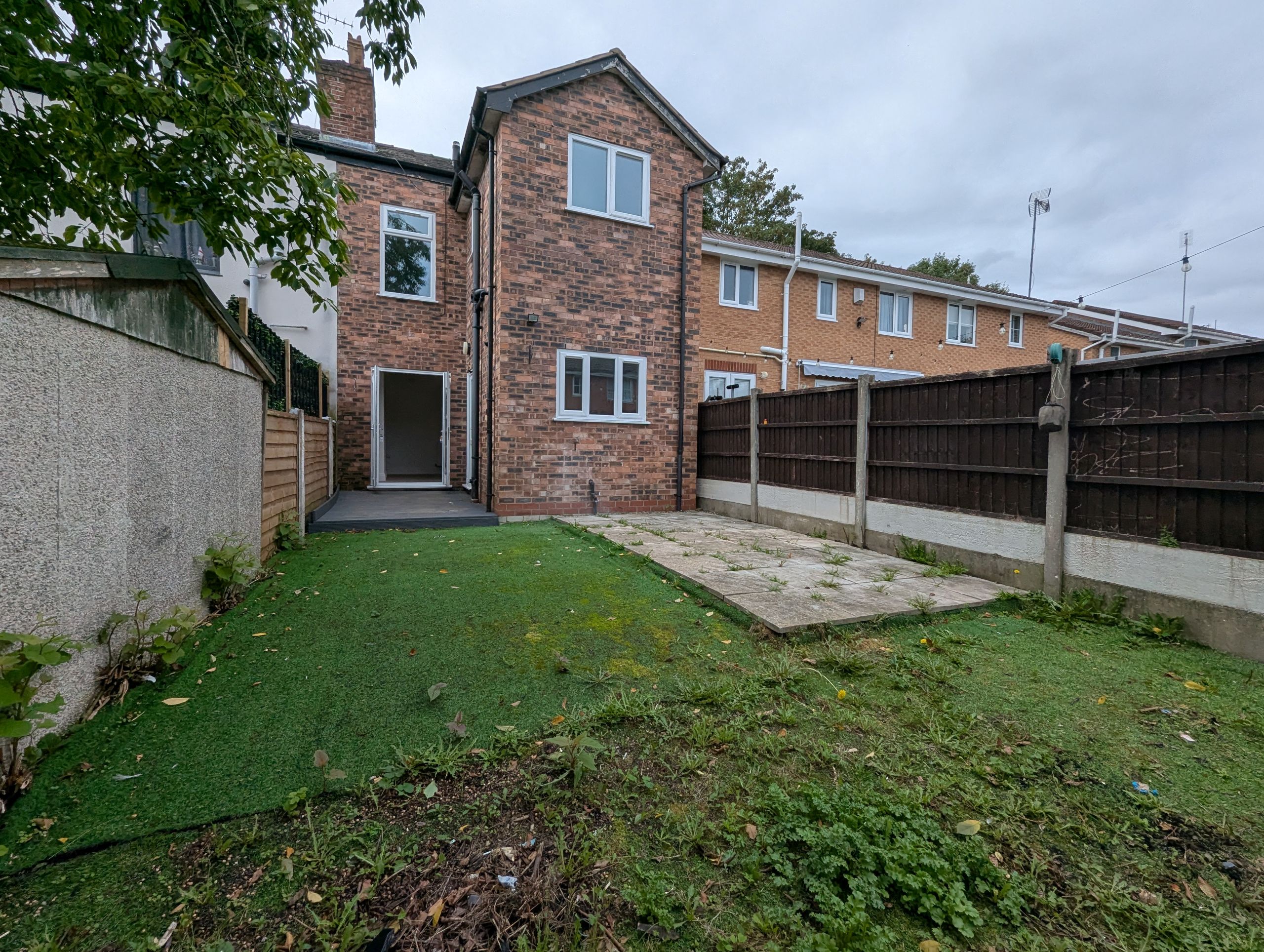 House Well Street in Tyldesley