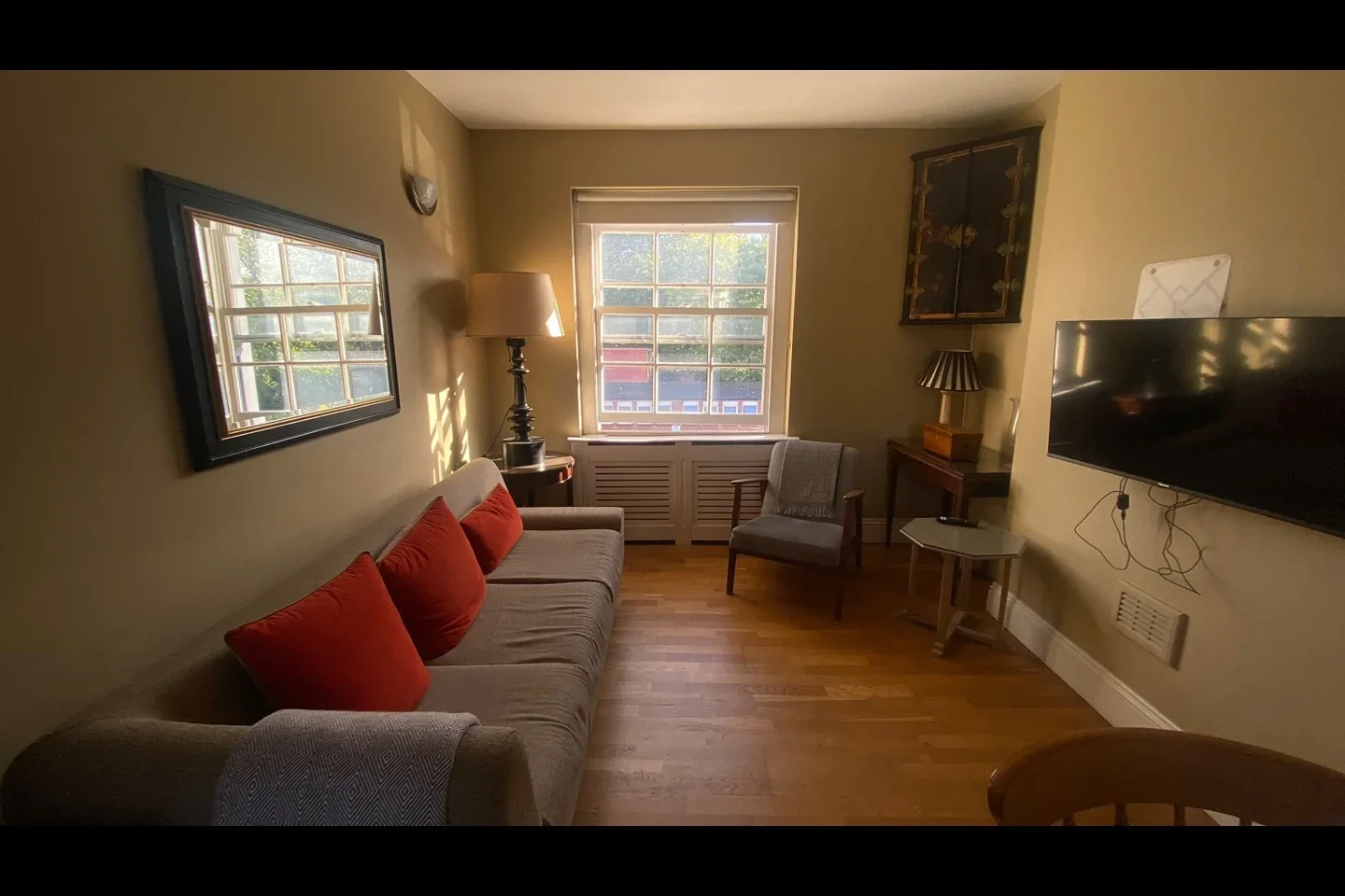 Flat Ladywell Road in Greater London
