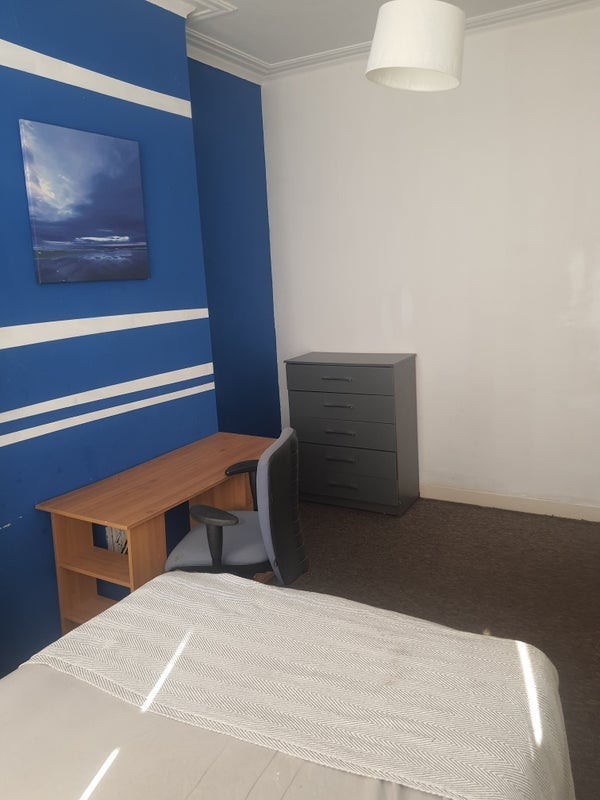 Room Kings Road in Birmingham