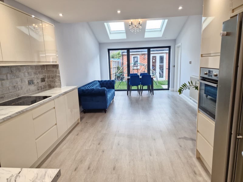 Room Path Link in Crawley