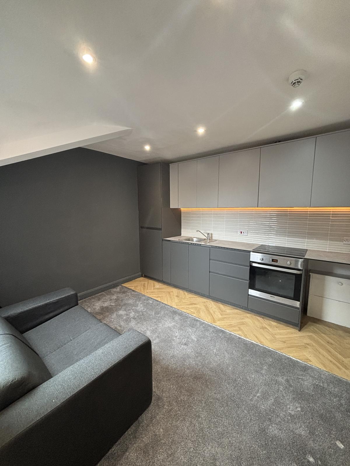 Flat Kay Gardens in Warrington