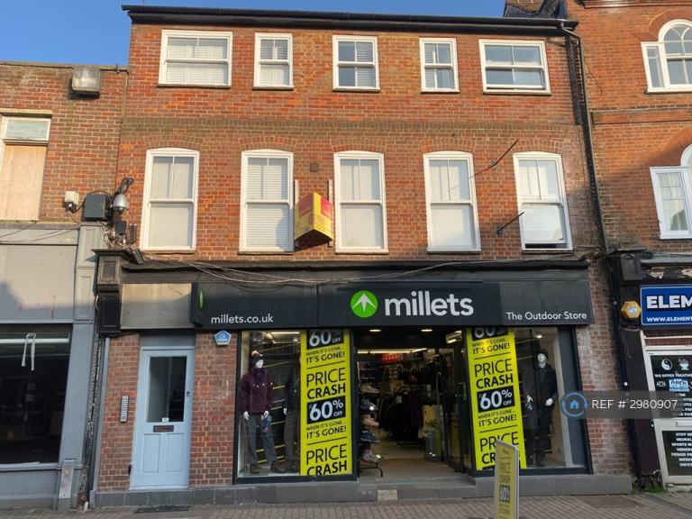 Flat High Street in Chesham