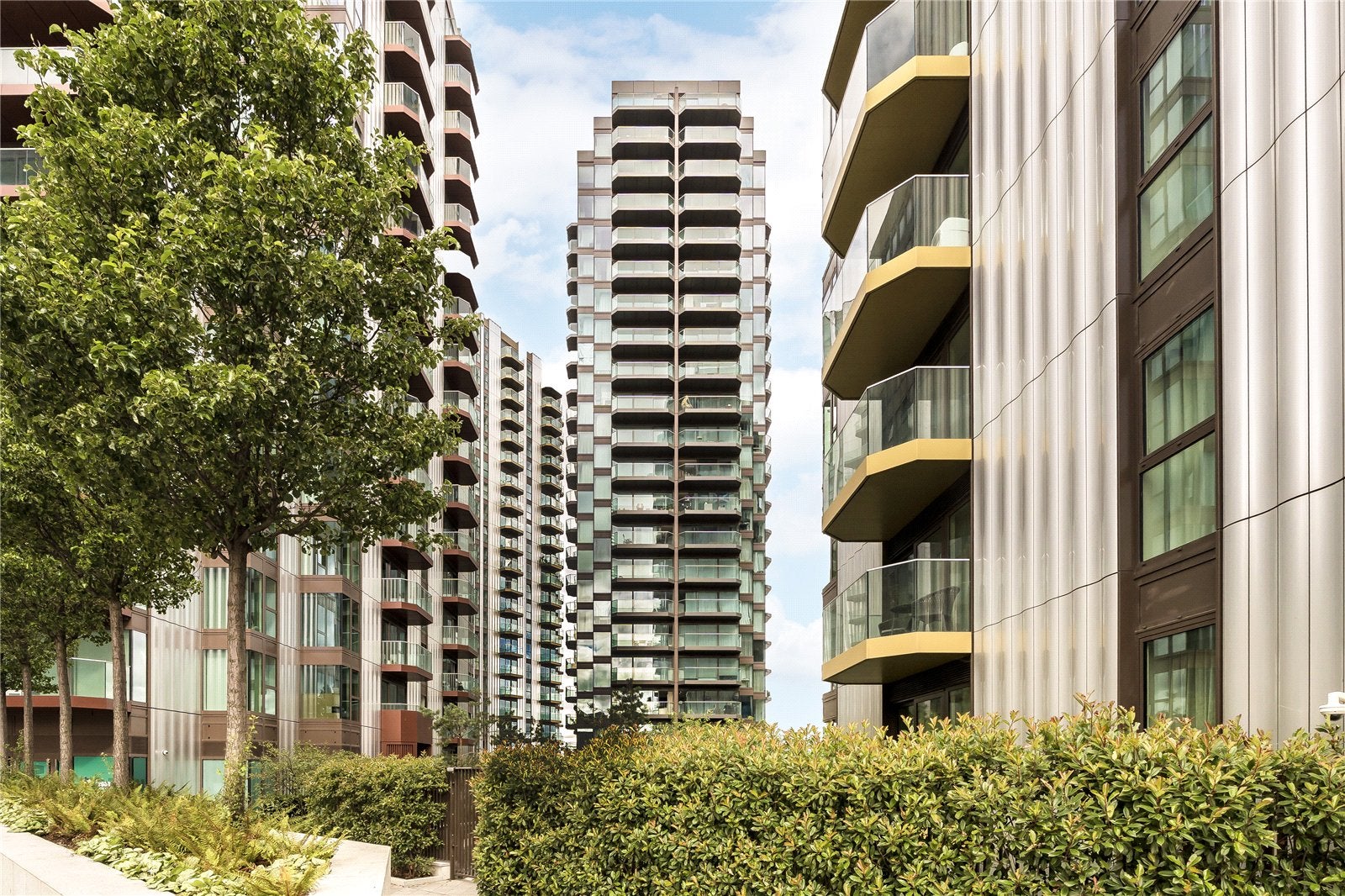 Flat Bell Water Gate in Greater London