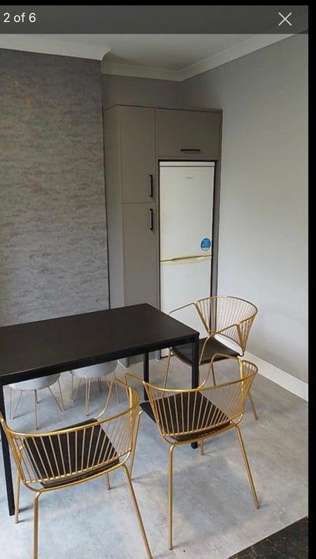Room Ardleigh Road in Greater London