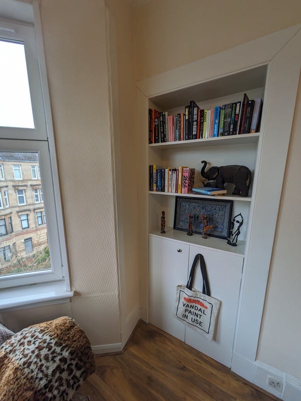 Room Lawrence Street in Glasgow