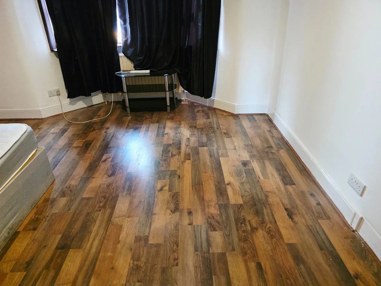 Flat Ruskin Avenue in Greater London