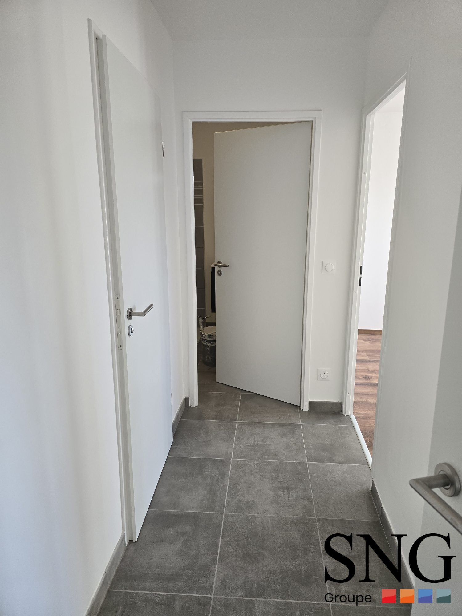 Flat Rue du Ru des Vaux in Vaux-le-Pénil