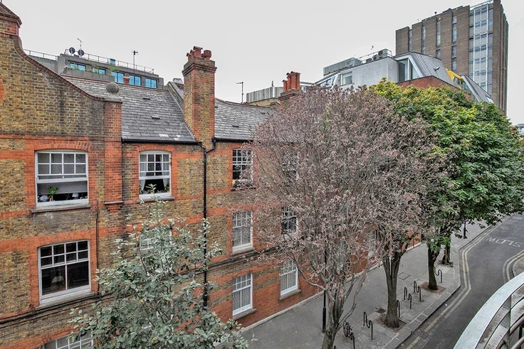 Flat Macklin Street in Greater London