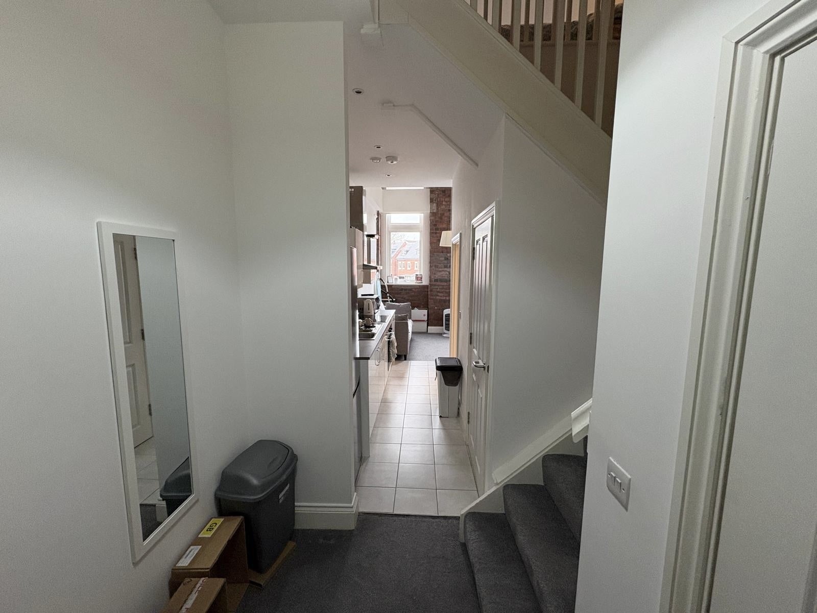 Flat Crocketts Lane in Sandwell