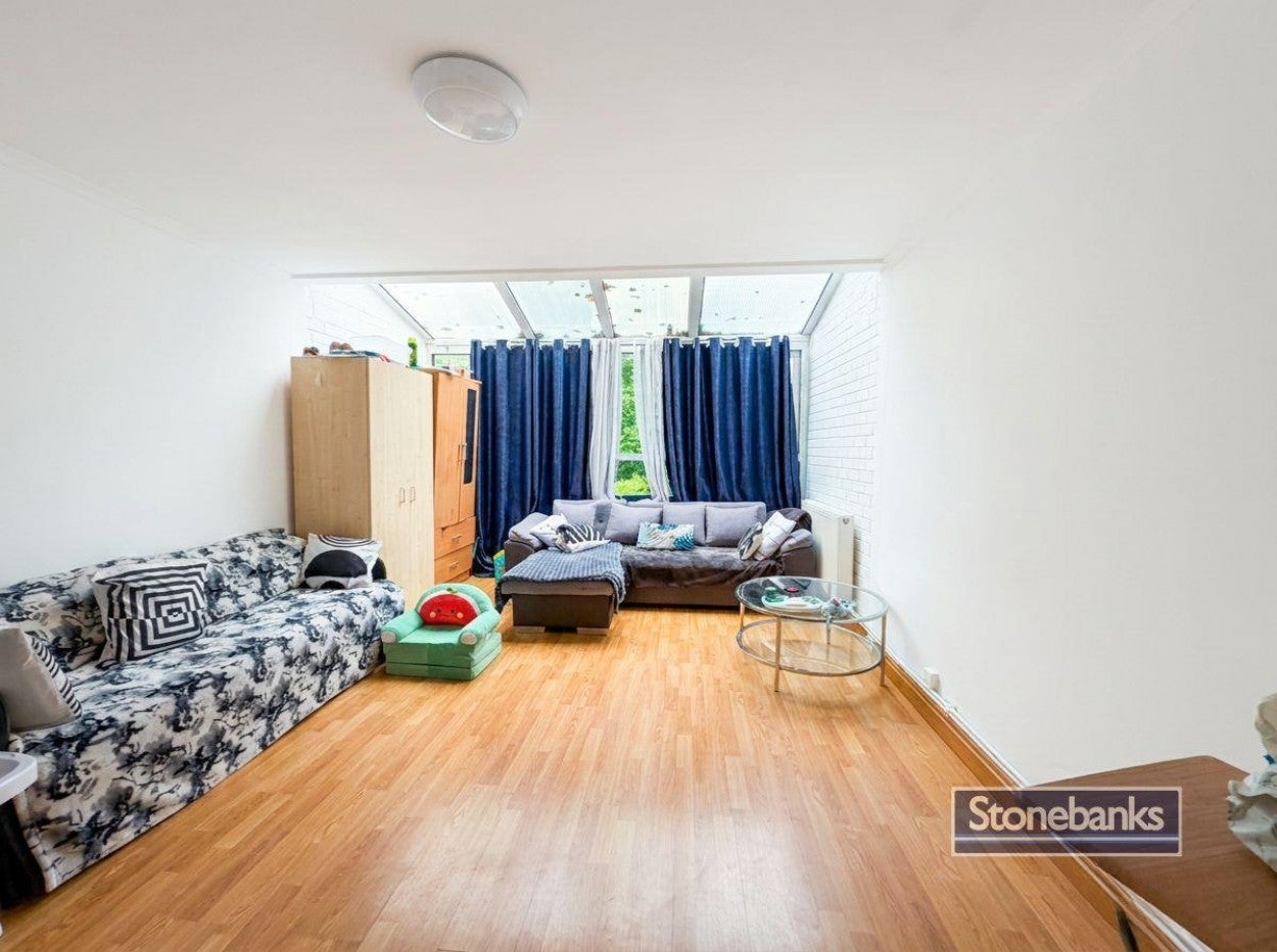 House Barchester Close in Greater London