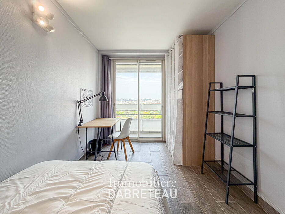 Chambre Rue du Parc à Bron