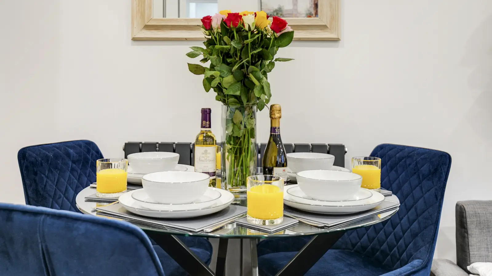 Flat Belsize Grove in Greater London