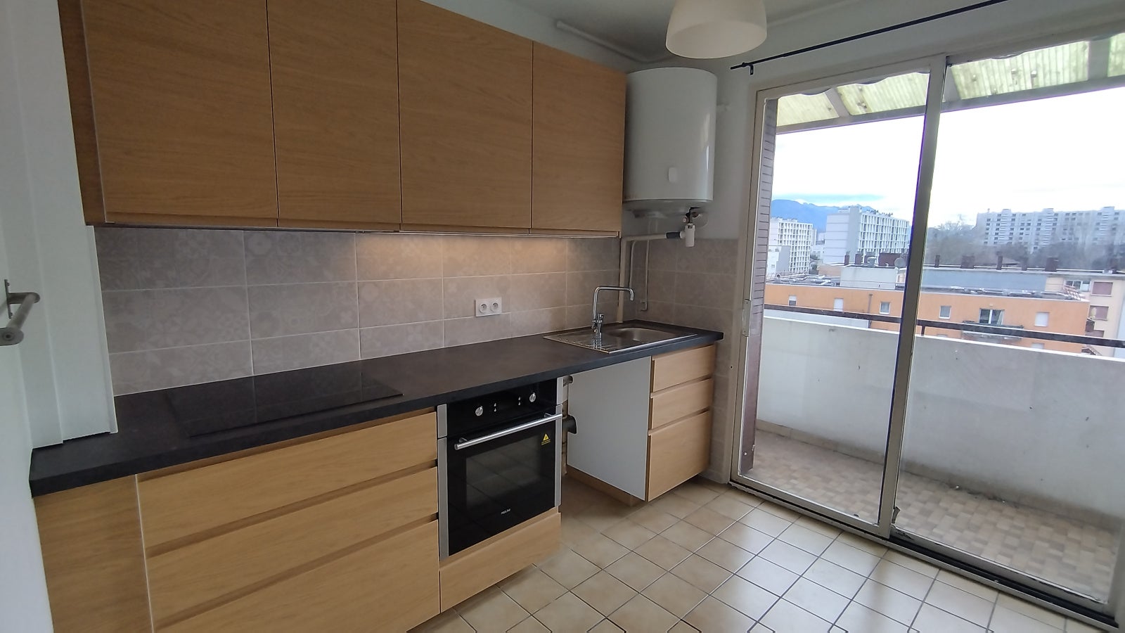 Appartement Rue des Champs Élysées à Grenoble