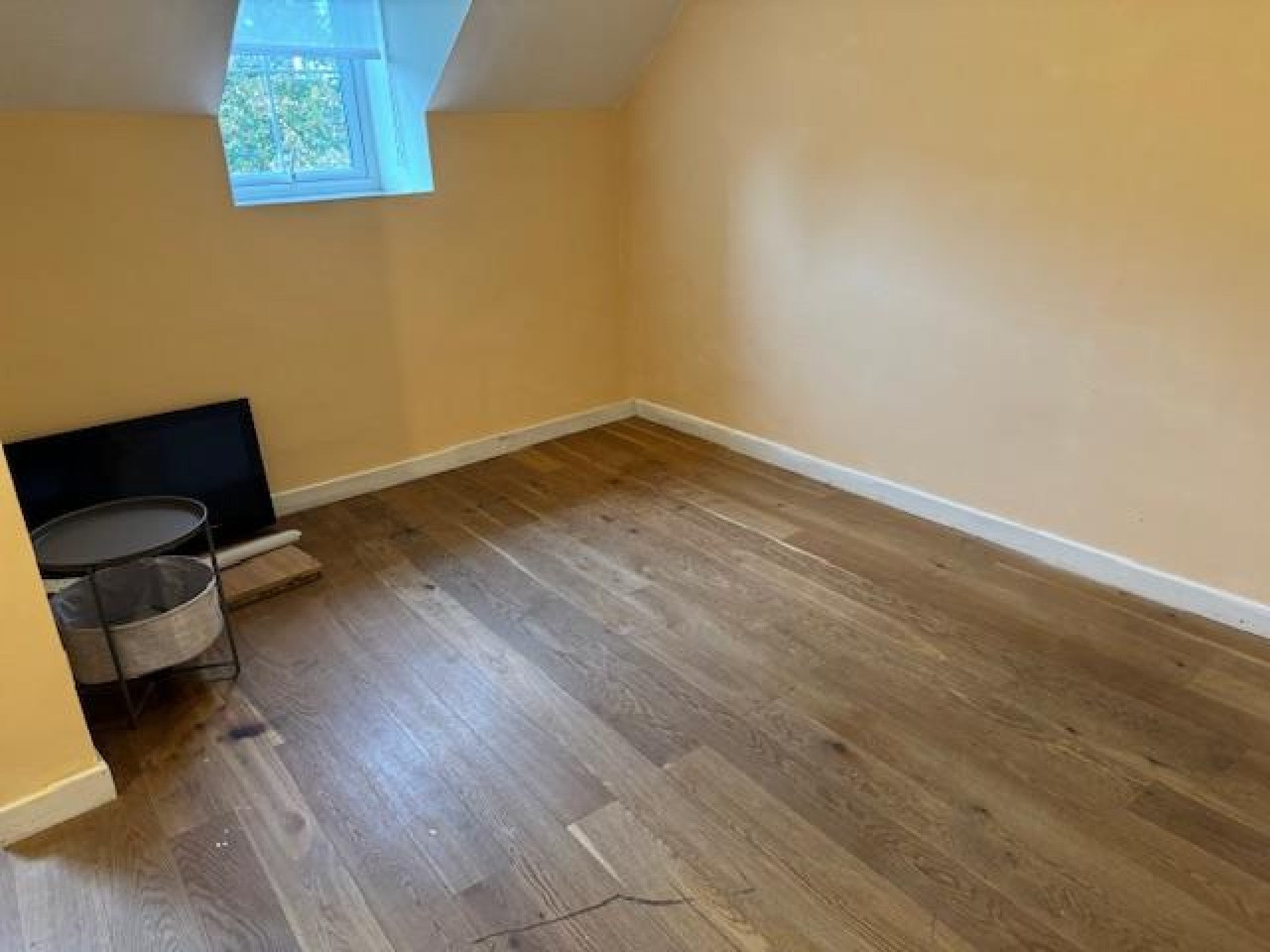 Room Burford Street in Cotswold District