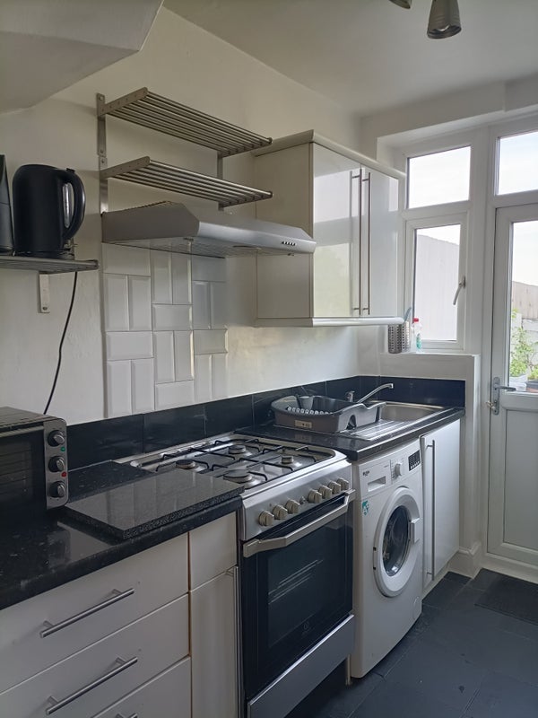 Room Norbury Cross in Greater London