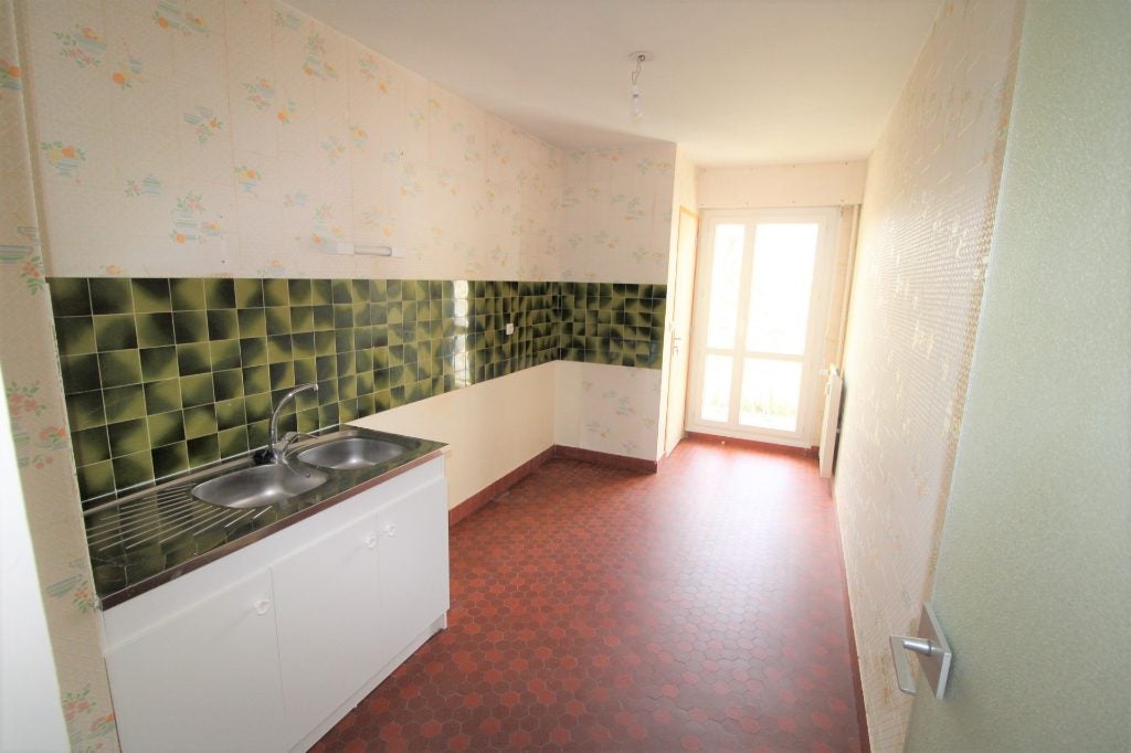 Flat Rue des Trois Frères Le Goff in Saint-Brieuc