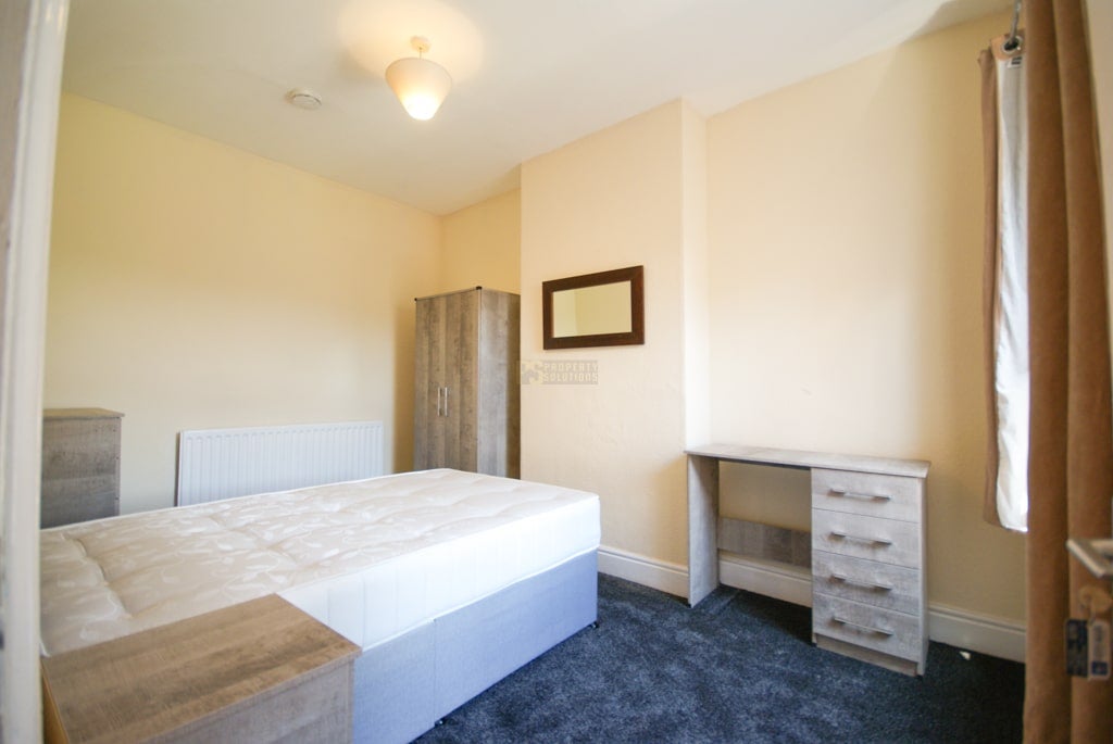 Room Pershore Road in Birmingham