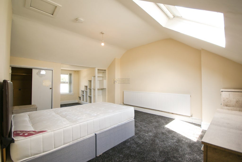 Room Pershore Road in Birmingham