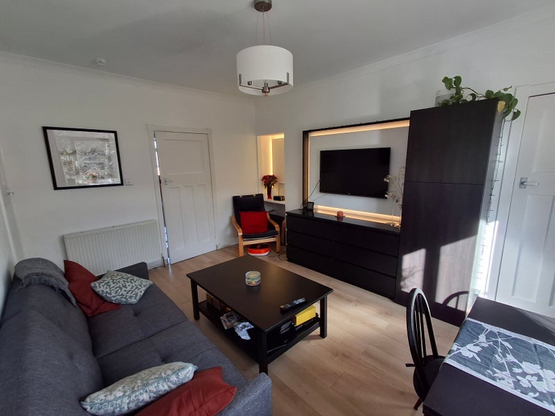 Room Colinton Mains Road in City of Edinburgh