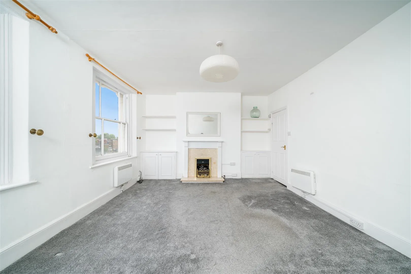 Flat Montpelier Vale in Greater London