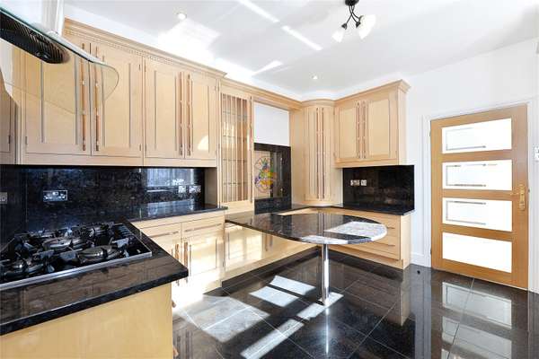 House Denning Close in City of Westminster