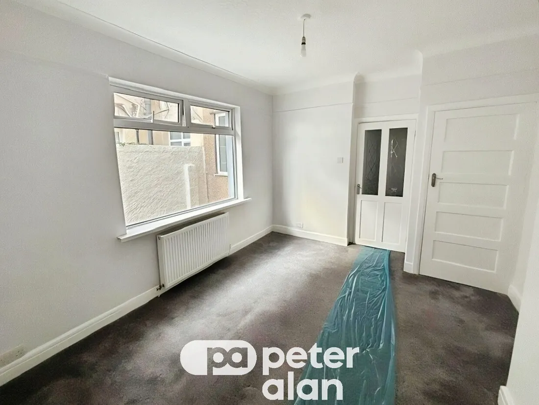 Flat Wellfield Avenue in Porthcawl