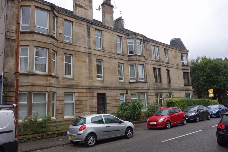 Flat Ledard Road in Glasgow