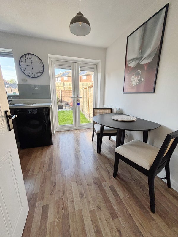 Room Brightwater Close in Whitefield