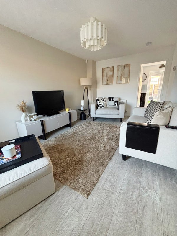 Room Brightwater Close in Whitefield