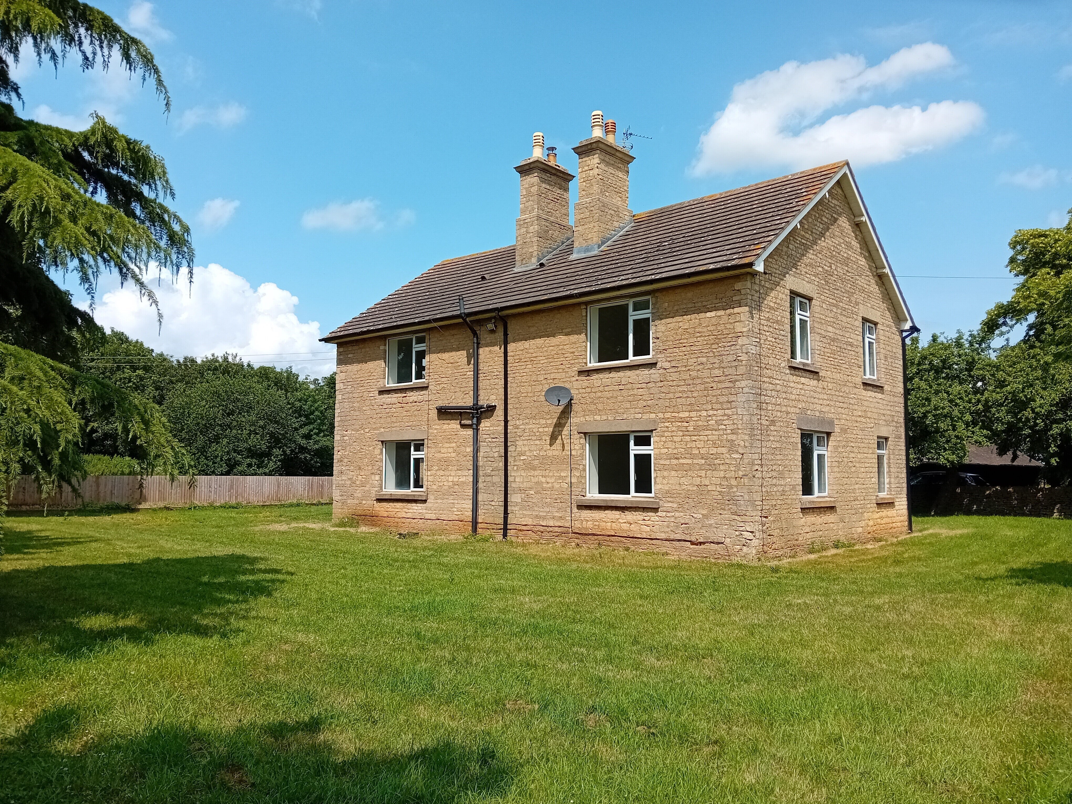 House Long Lane in North Kesteven
