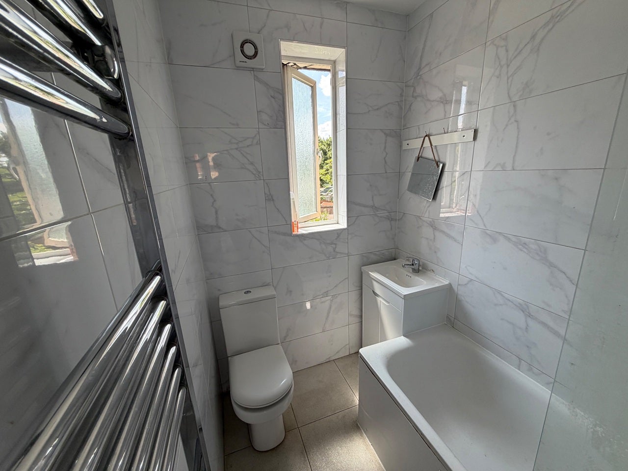 Flat Lordship Lane in Greater London