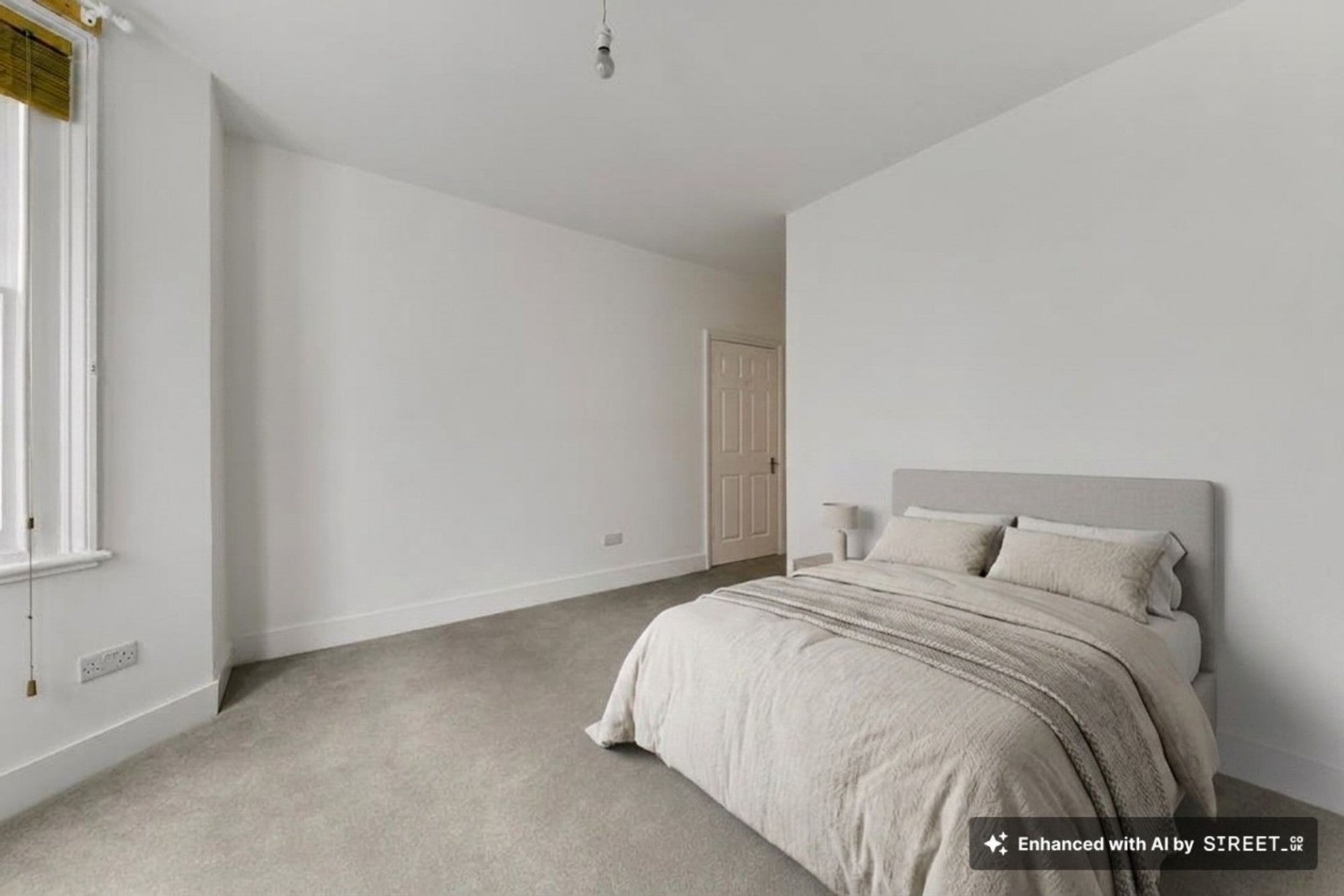 Flat Westcroft Square in Greater London