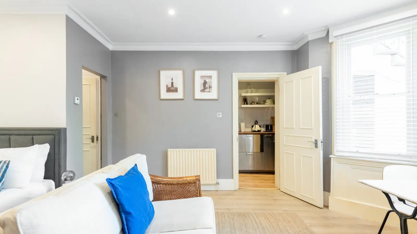 Flat Cambridge Gardens in Greater London