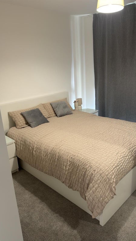 Flat Ilderton Road in Greater London