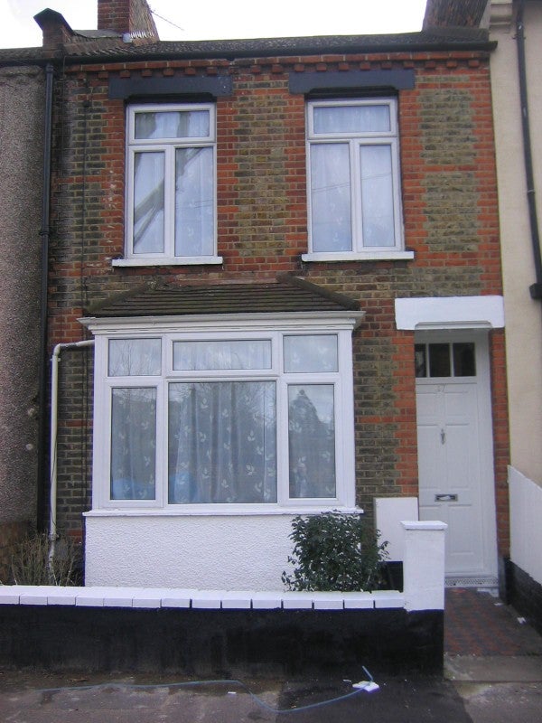 House Granleigh Road in Greater London