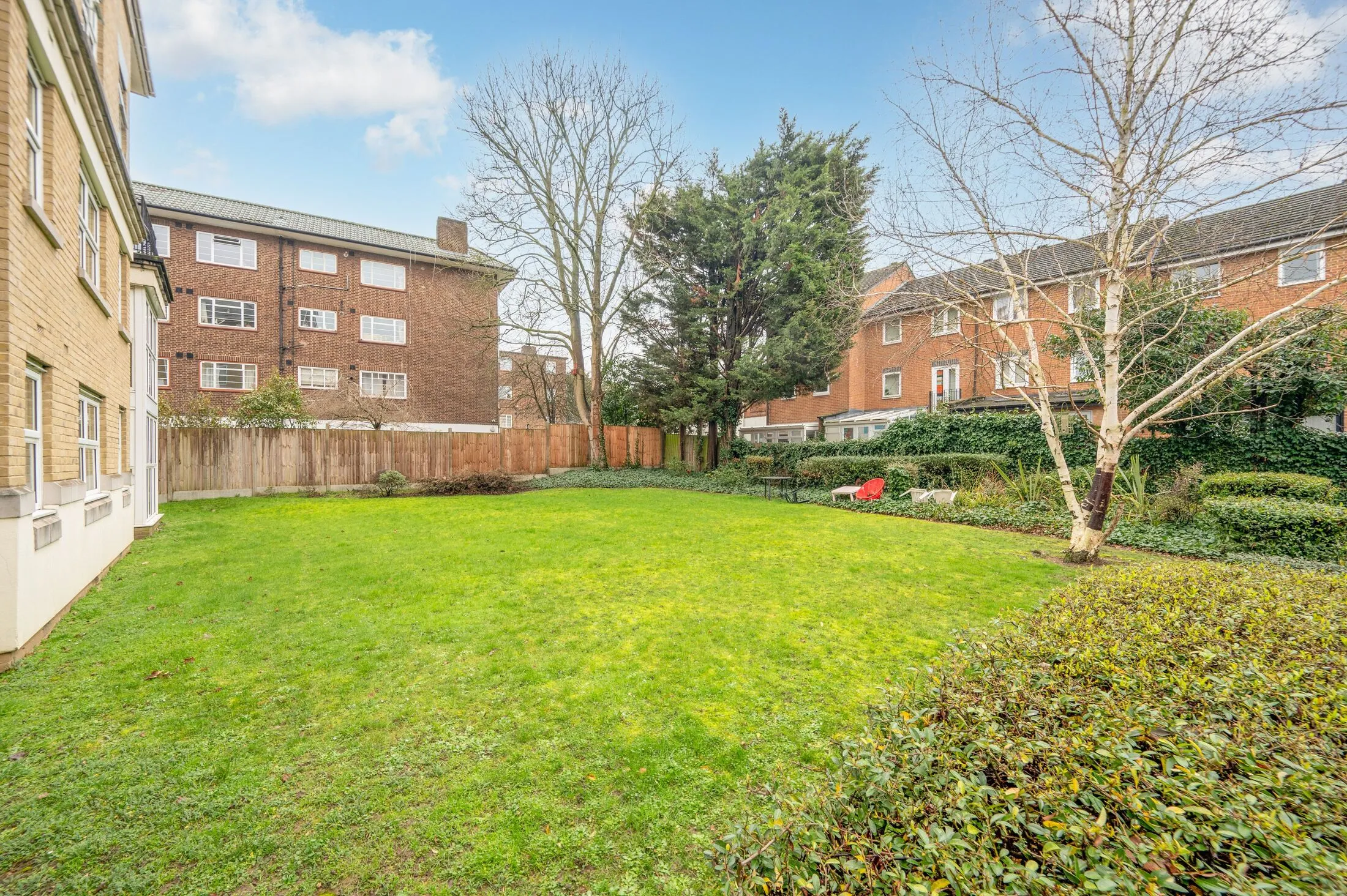Flat Honeyman Close in Greater London