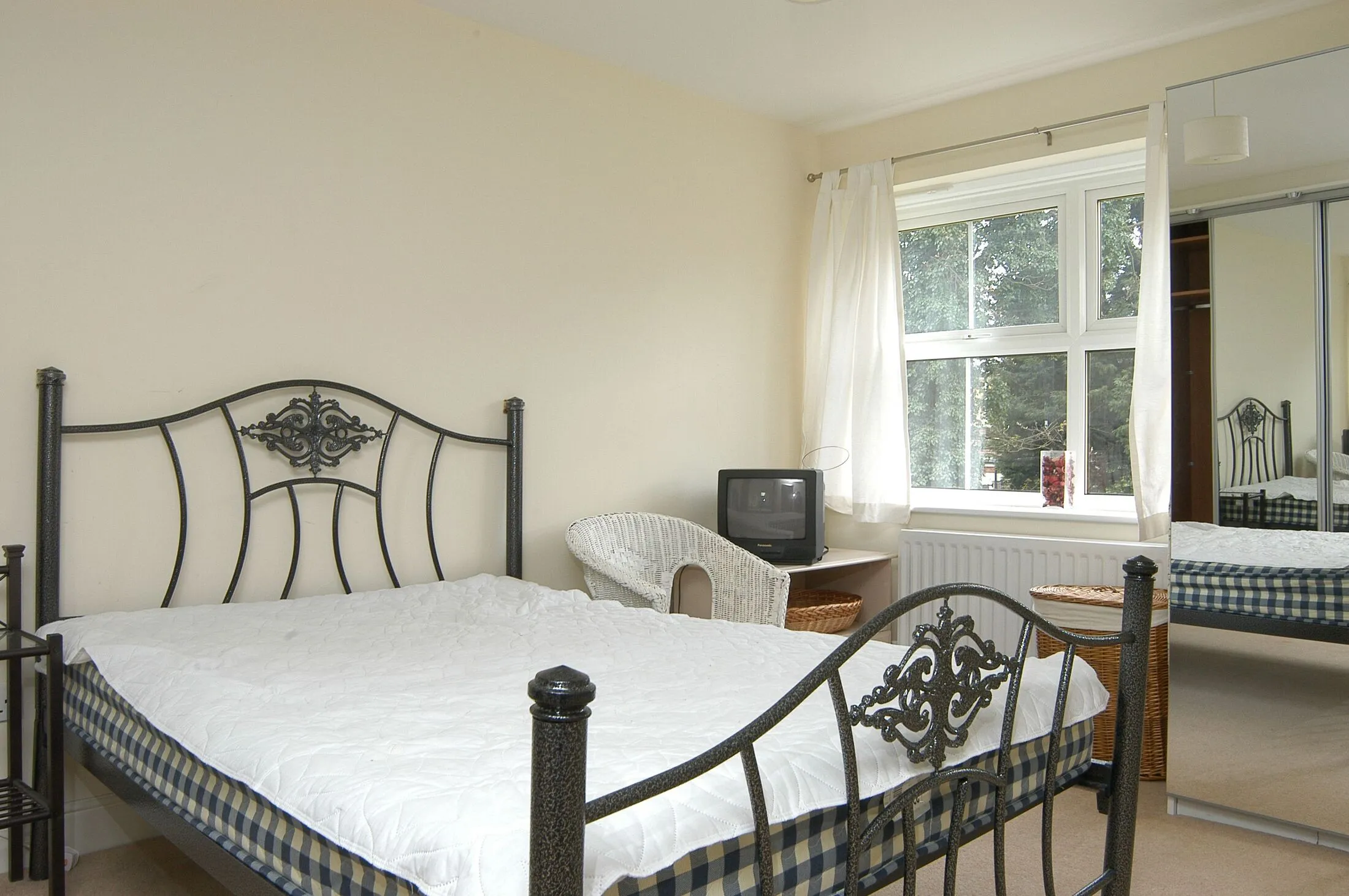 Flat Honeyman Close in Greater London