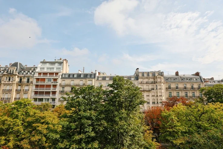 House Avenue Georges Mandel in Paris