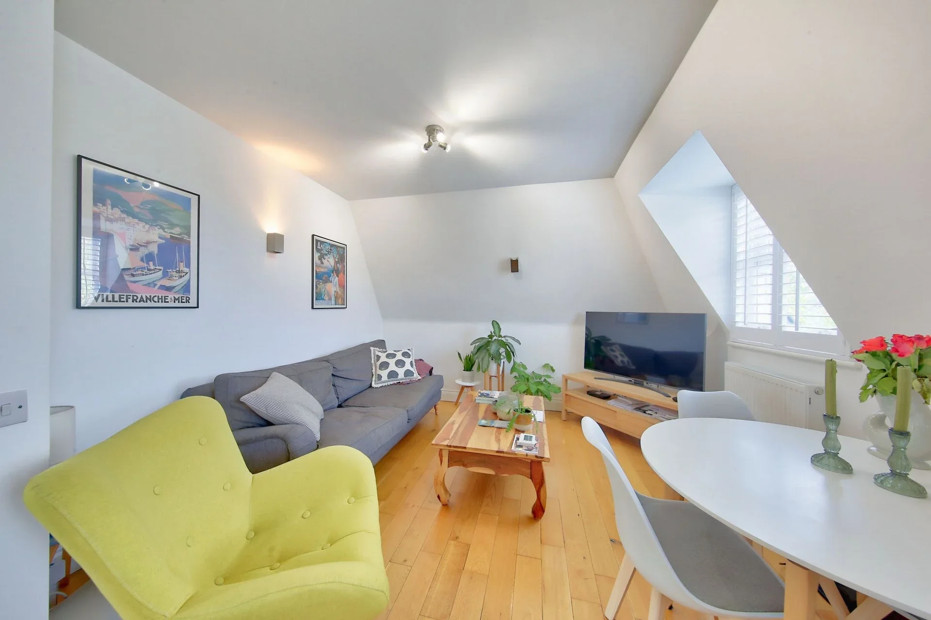 Flat Alma Road in Greater London