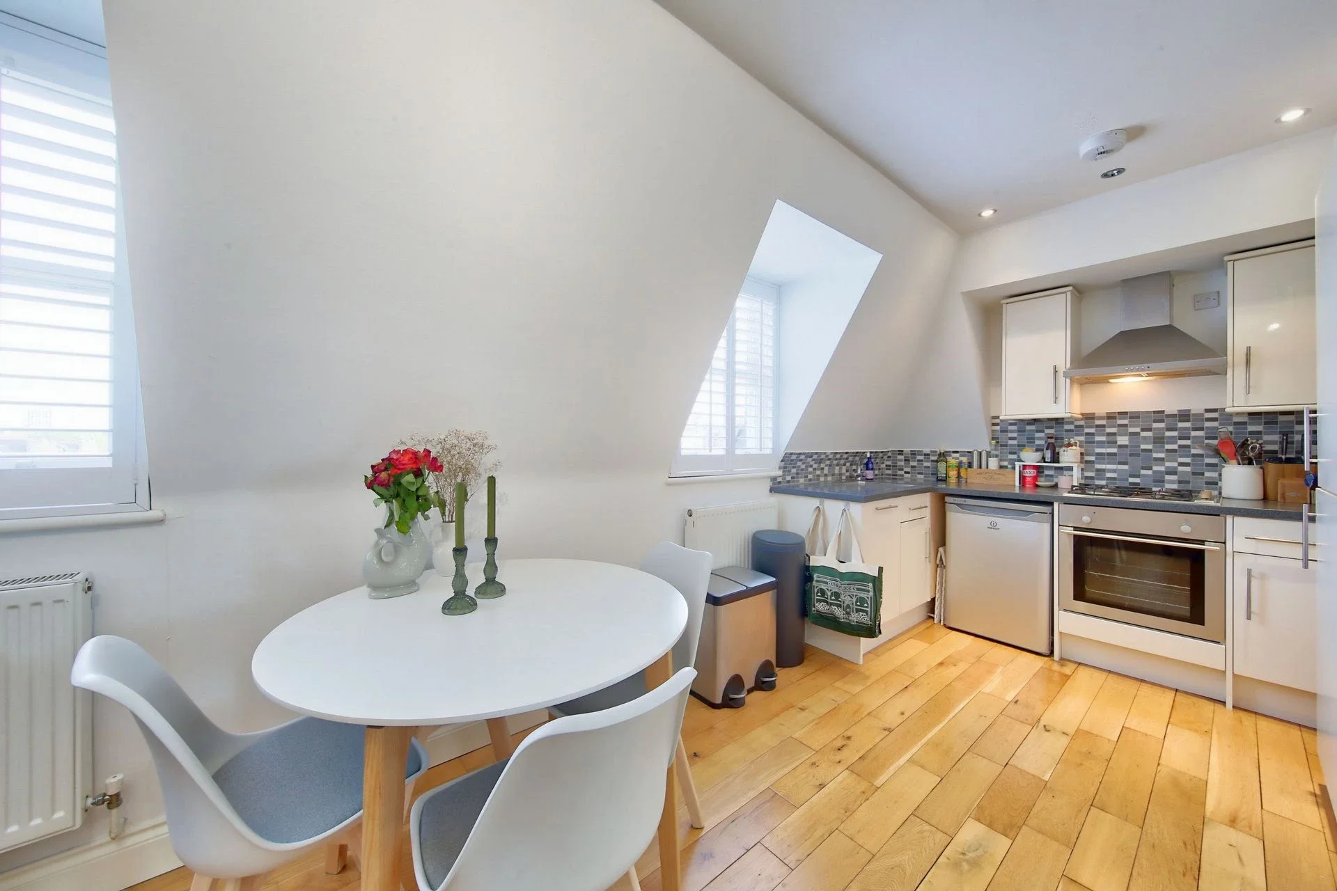 Flat Alma Road in Greater London