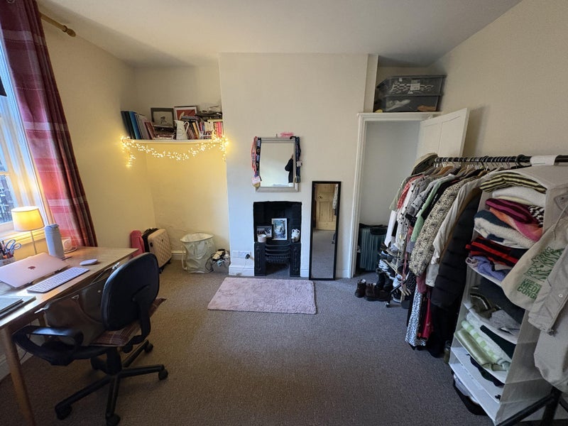 Room Back Egerton Street South in Liverpool