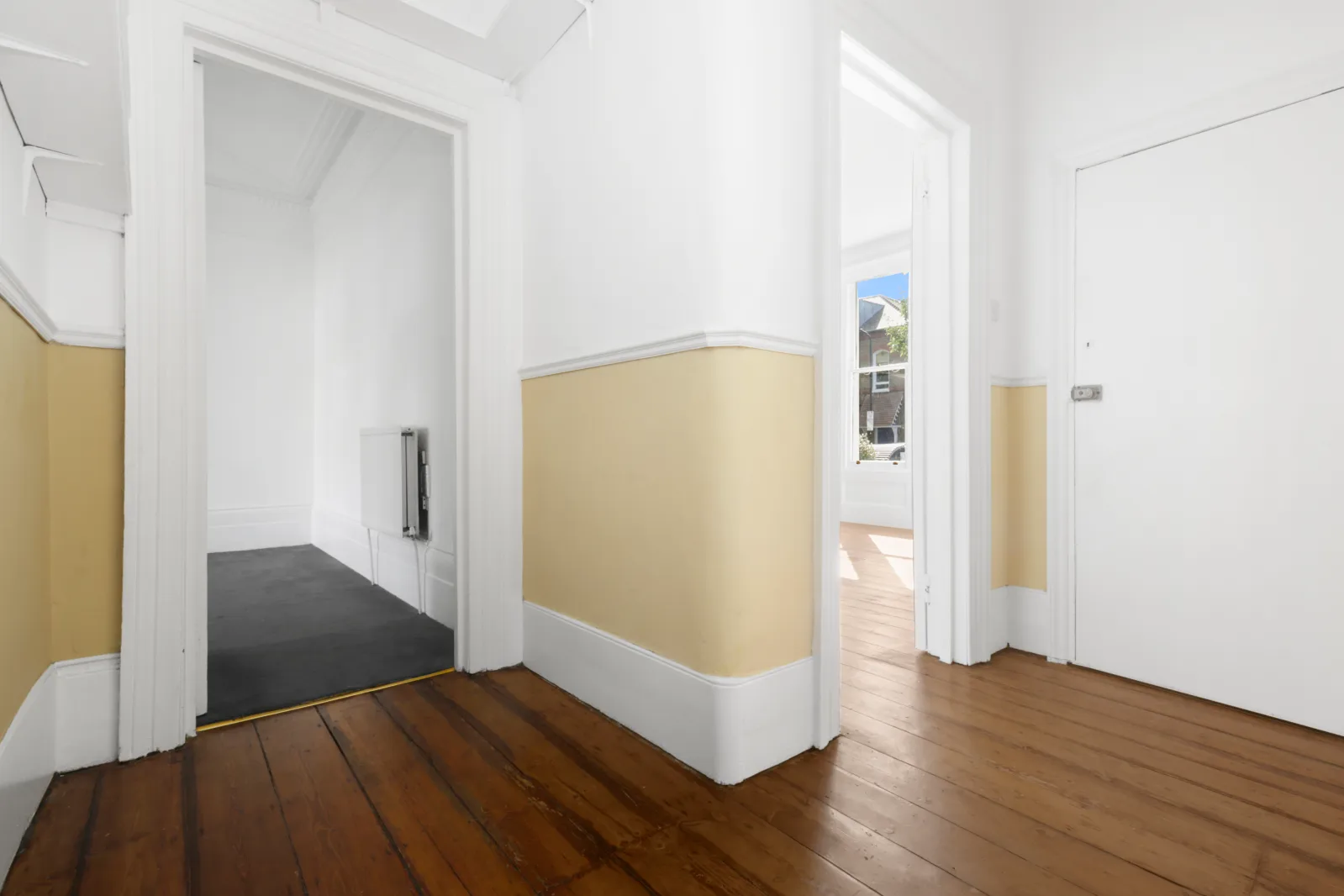 Flat Finsbury Park Road in Greater London