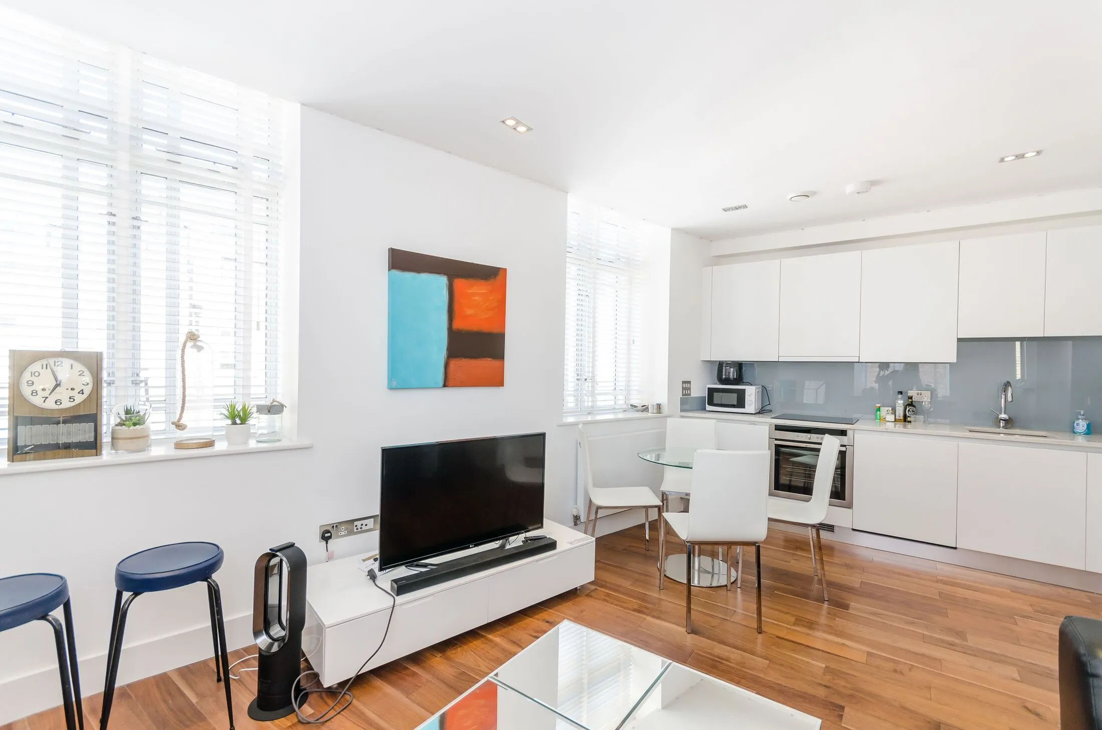 Flat Fitzroy Square in Greater London