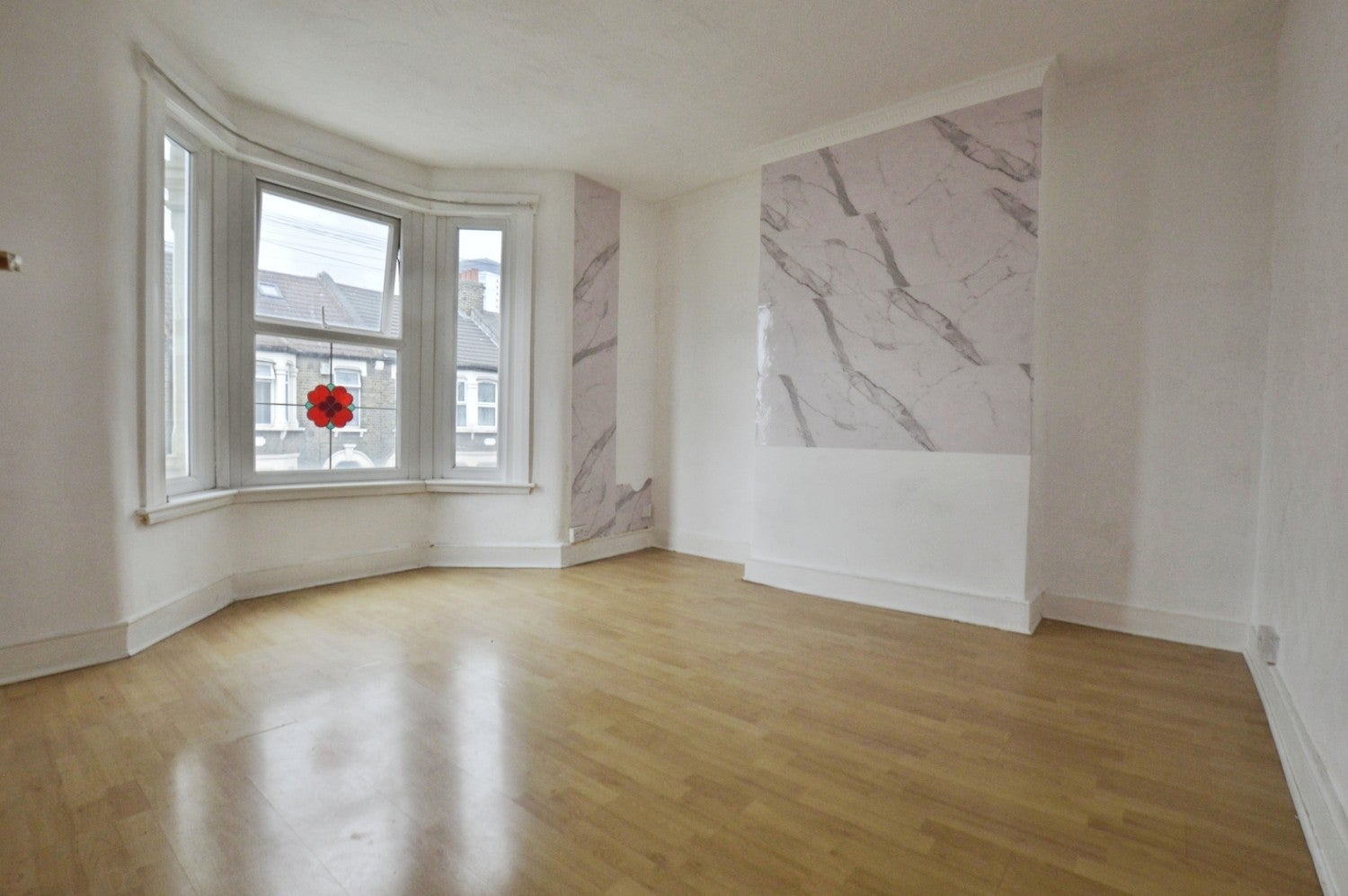 Flat Kildare Road in Greater London
