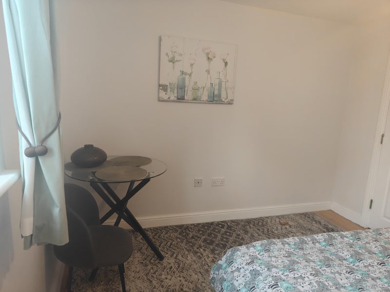 Room White Tree Road in Bristol