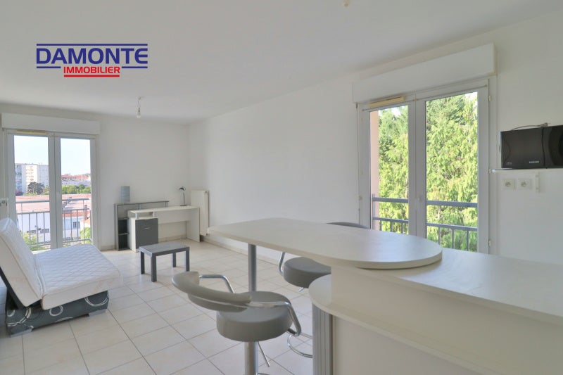 Appartement Rue de la Chapelle au Bé à Saint-André-les-Vergers