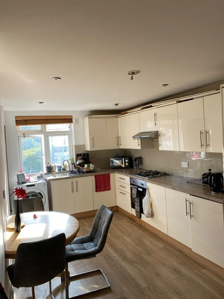Room Nursery Road in Greater London