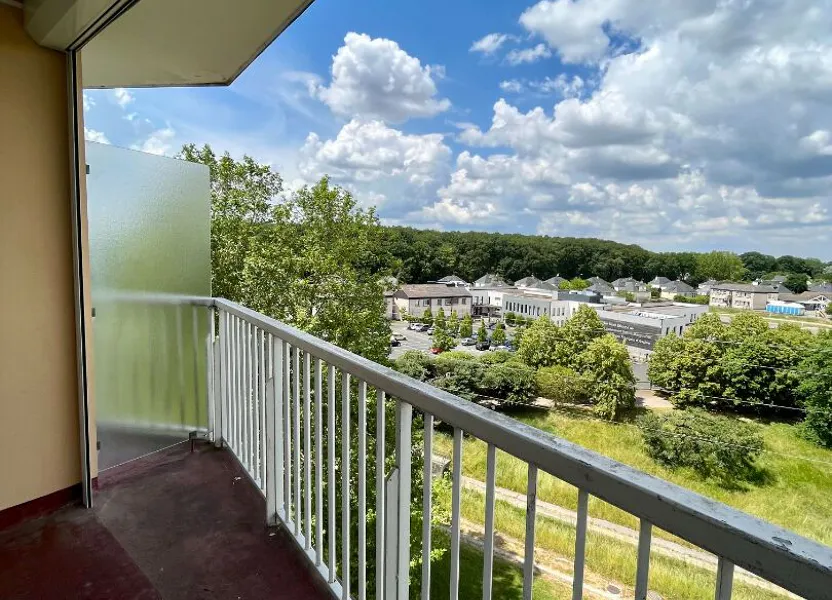 Flat Rue Horizon Vert in Chambray-lès-Tours