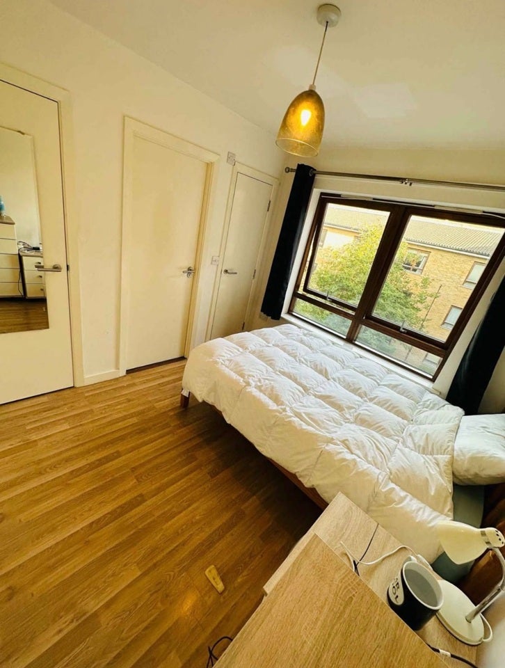 Room Barchester Street in Greater London