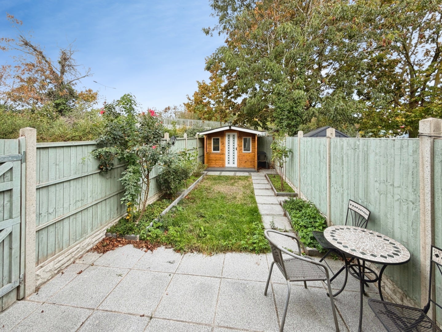 House Brunel Close in Greater London